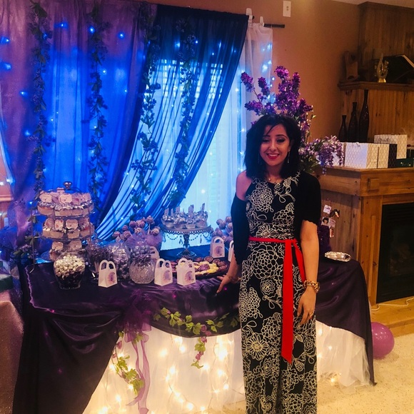 Maxi sleeveless dress only worn once - Picture 3 of 3